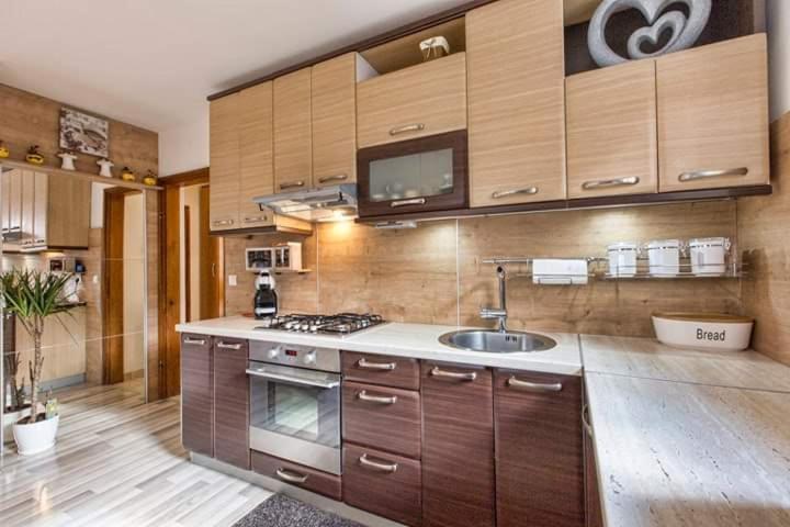 Apartman Sunny Lika Госпич Экстерьер фото
