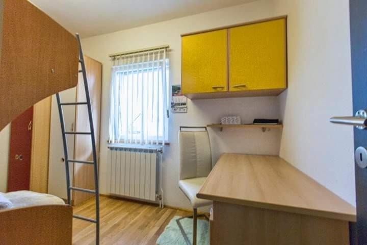 Apartman Sunny Lika Госпич Экстерьер фото